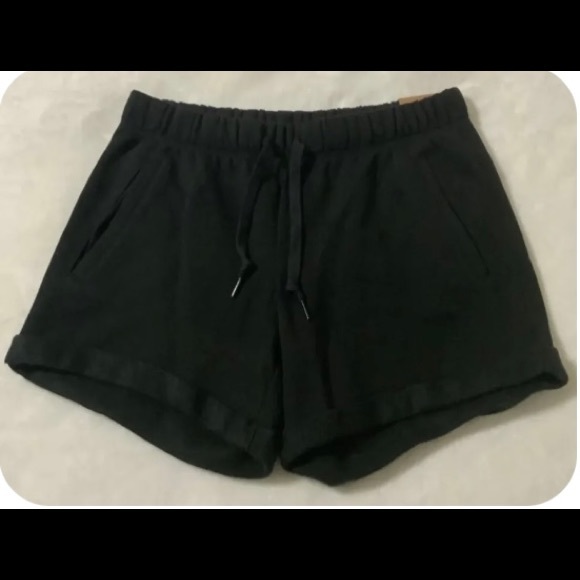 Victoria's Secret PINK Size XL M L Bling Short
Sleeved Tee SHINE SHORTS Outfit - Picture 6 of 12